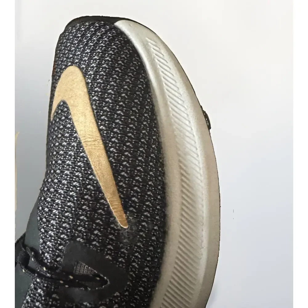 Nike Quest Black Metallic Gold Womens sz 8 Athletic Running Shoes AA7412-006